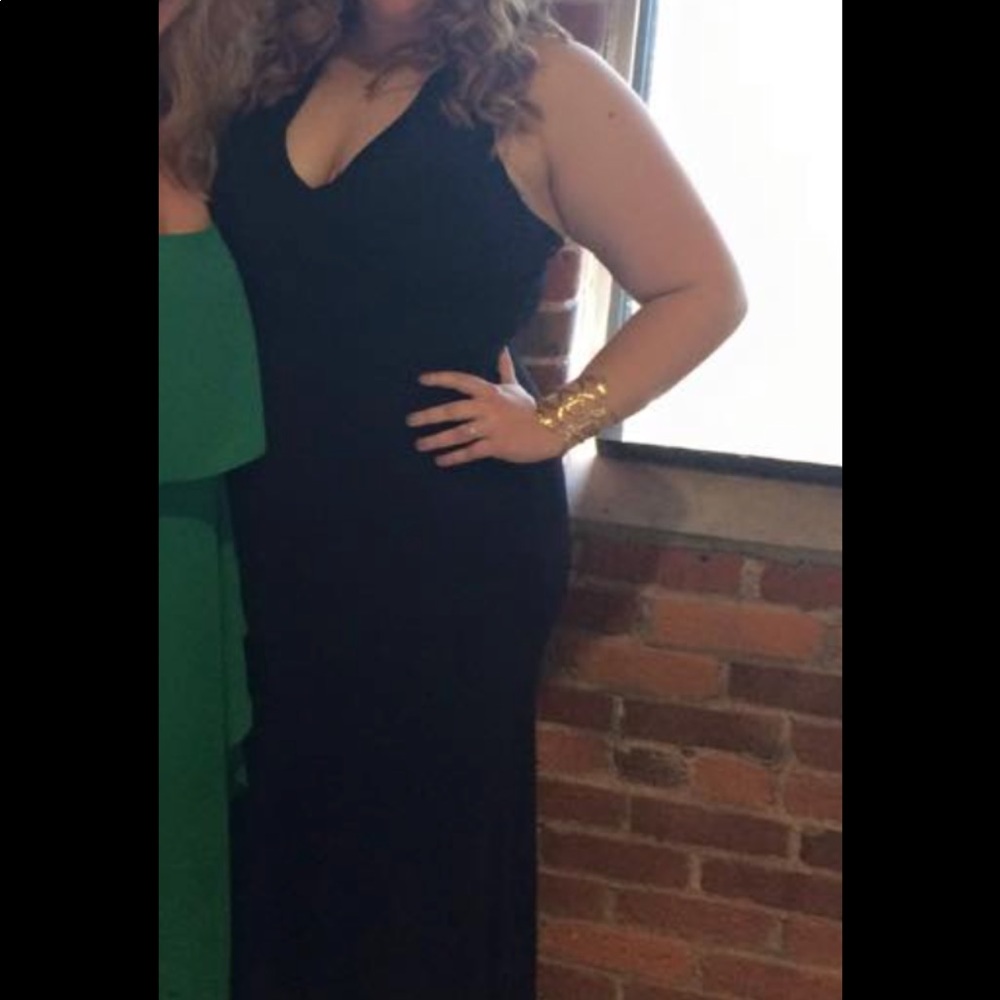 Vera Wang Black Gown